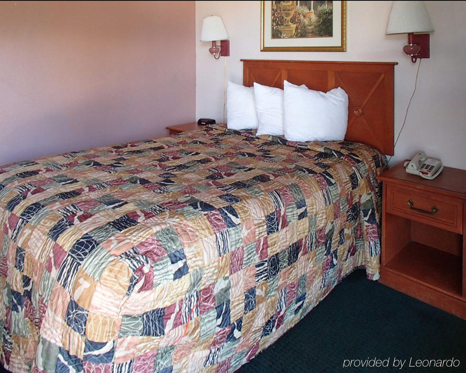 Rodeway Inn Leesburg Chain Of Lakes Extérieur photo